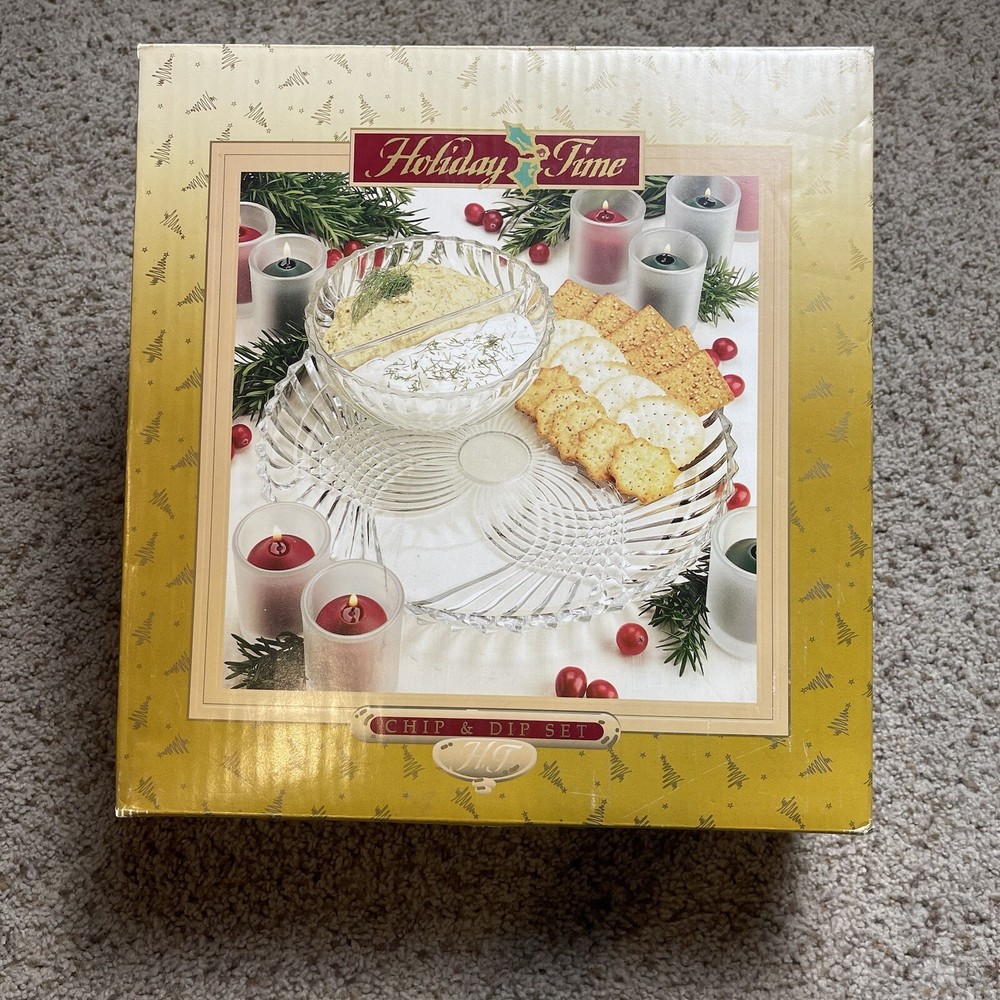 Holiday Time Glass Chip & Double Dip Set