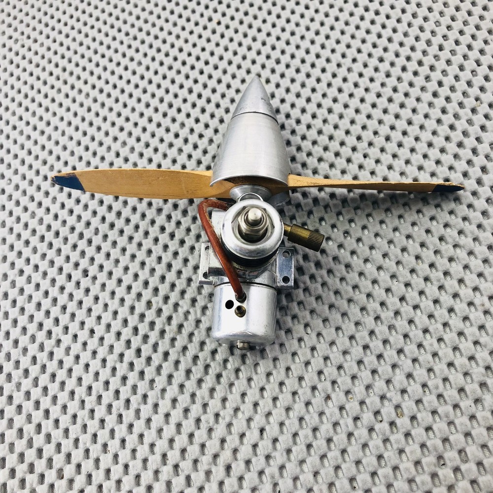 Vintage Royal Spitfire Nitro Engine Control Line W/ Propeller & Nose Assembly