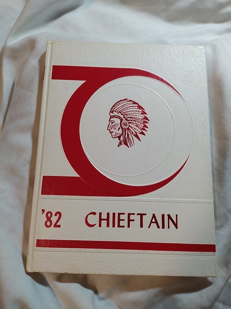 1982 YEARBOOK PEEPLES HIGH SCHOOL  "CHIEFTAIN" PEEPLES OHIO HISTORY