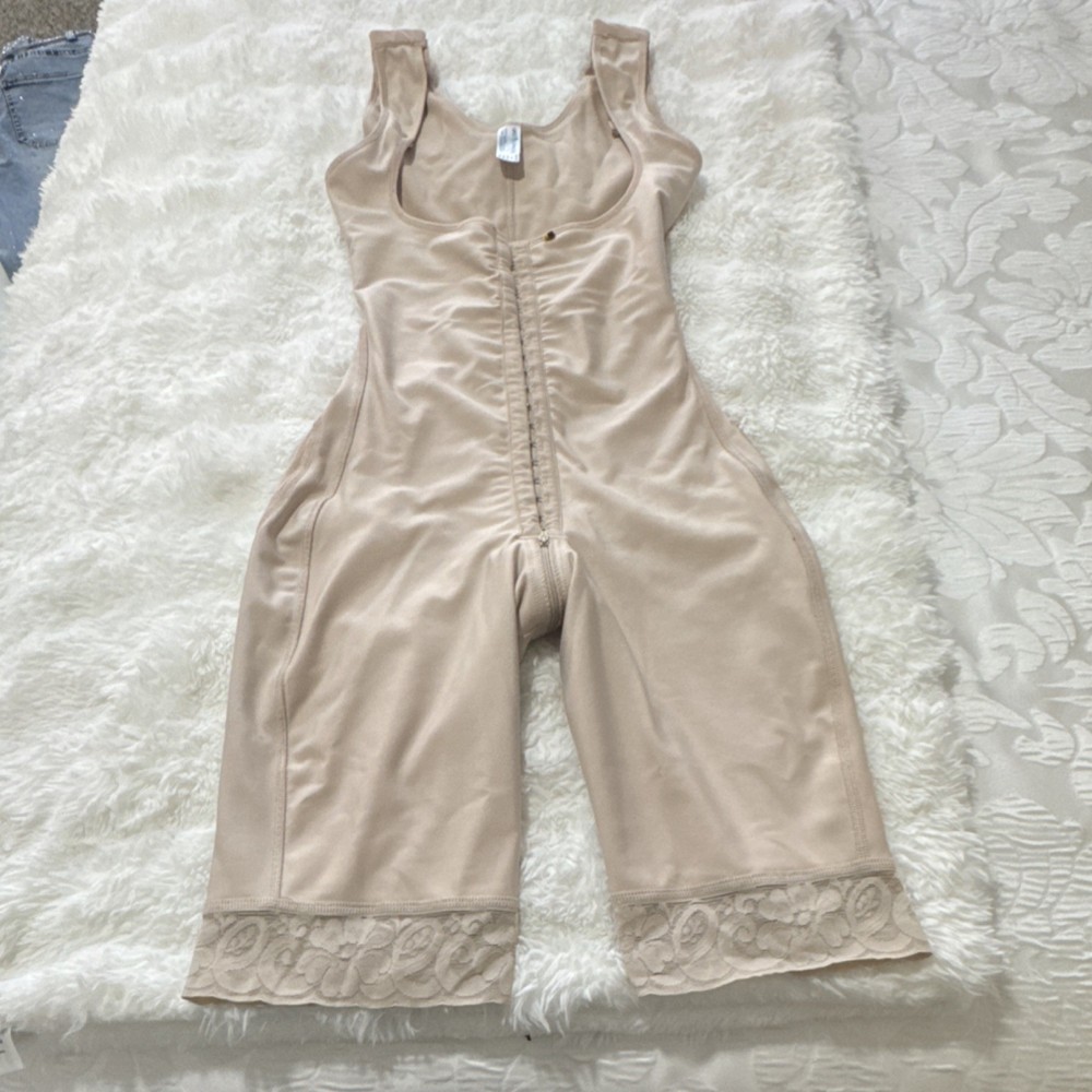 Lipo Express Beige Compression Bodysuit Front Colombia Close Nylon Elastane