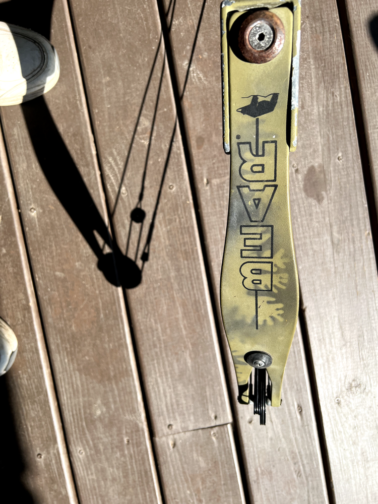 Bear Flare II Compound Bow Camo