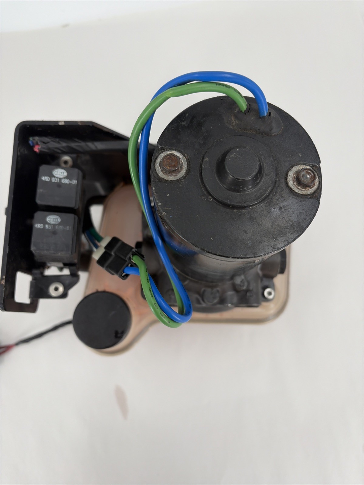 04 Volvo Penta SX M SX-M Out Drive Outdrive trim tilt lift hydraulic pump