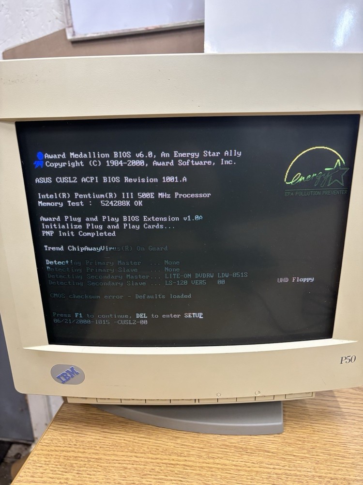 Vintage Desktop Tower PC ***Powers On