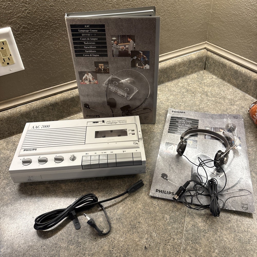Philips AAC7000 Audio Active Comparative Language System Cassette Player  70's