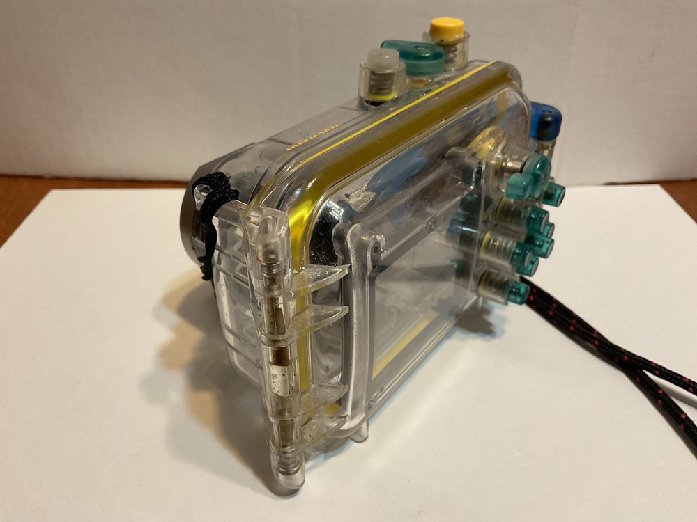 CANON WP-DC7 Waterproof Case For PowerShot SD900 Digital Camera Used