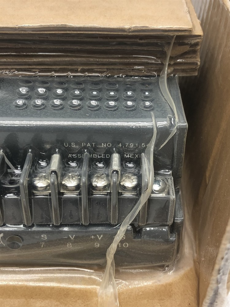 LAMBDA LR-52-5 POWER SUPPLY 5VDC NEW IN BOX w/MANUAL