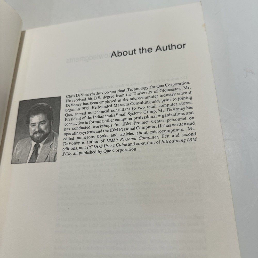 Microsoft's MS-DOS User's Reference Guide 1984 Que Vintage Computer