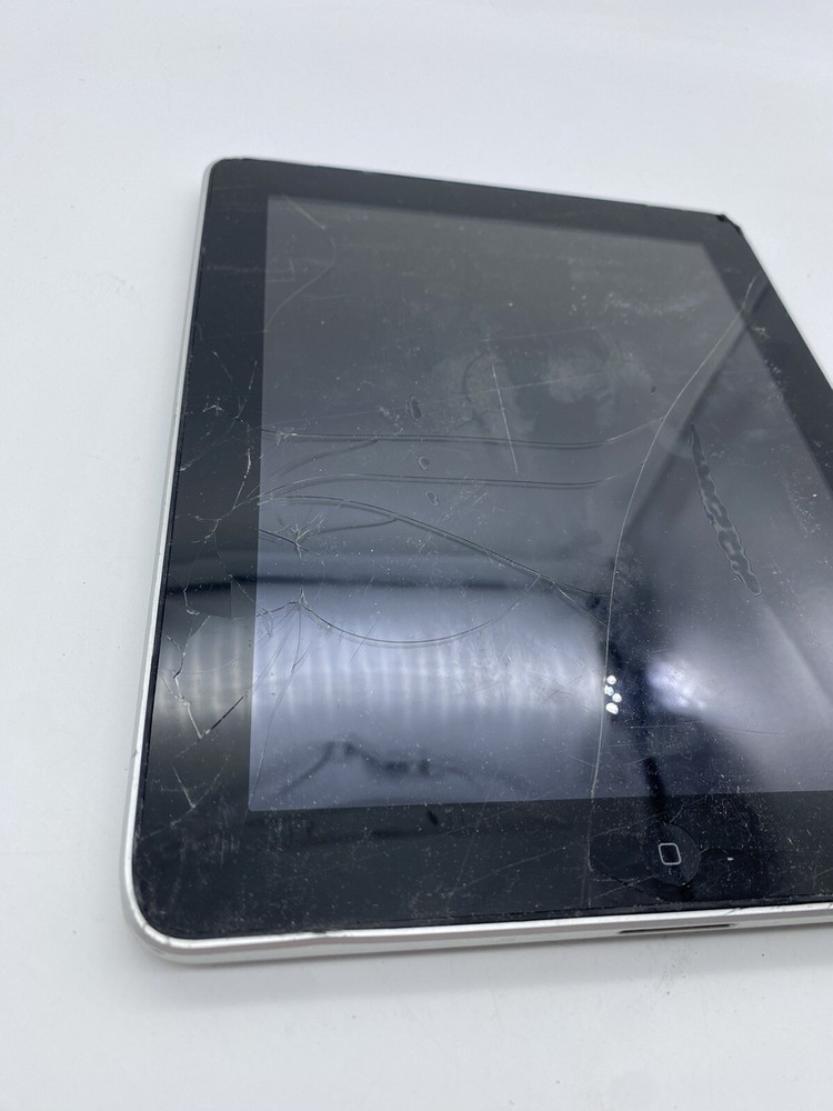 Apple iPad 1st Generation Model  A1337 32GB