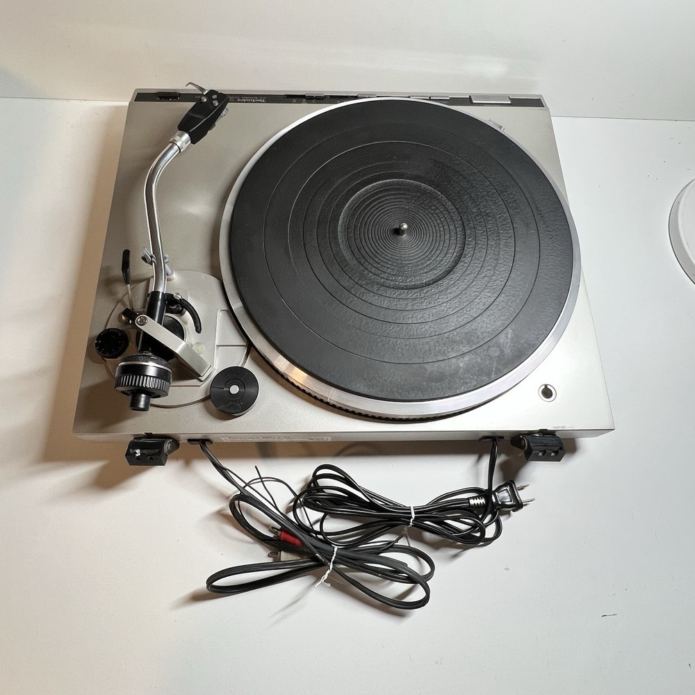 Technics SL-Q3 Turntable Quartz Direct Drive Fully Automatic Not Working