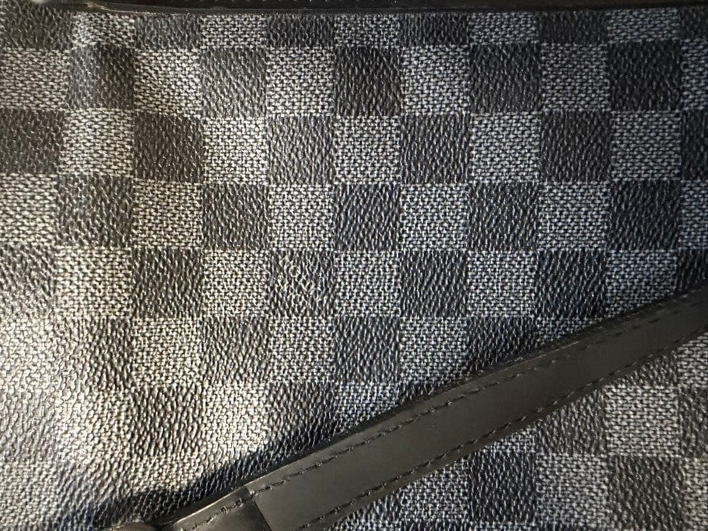 LOUIS VUITTON Damier Tote Bag Gray