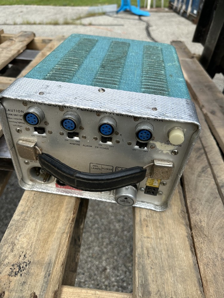 Vintage Photogenic Flashmaster Power Supply Model AA