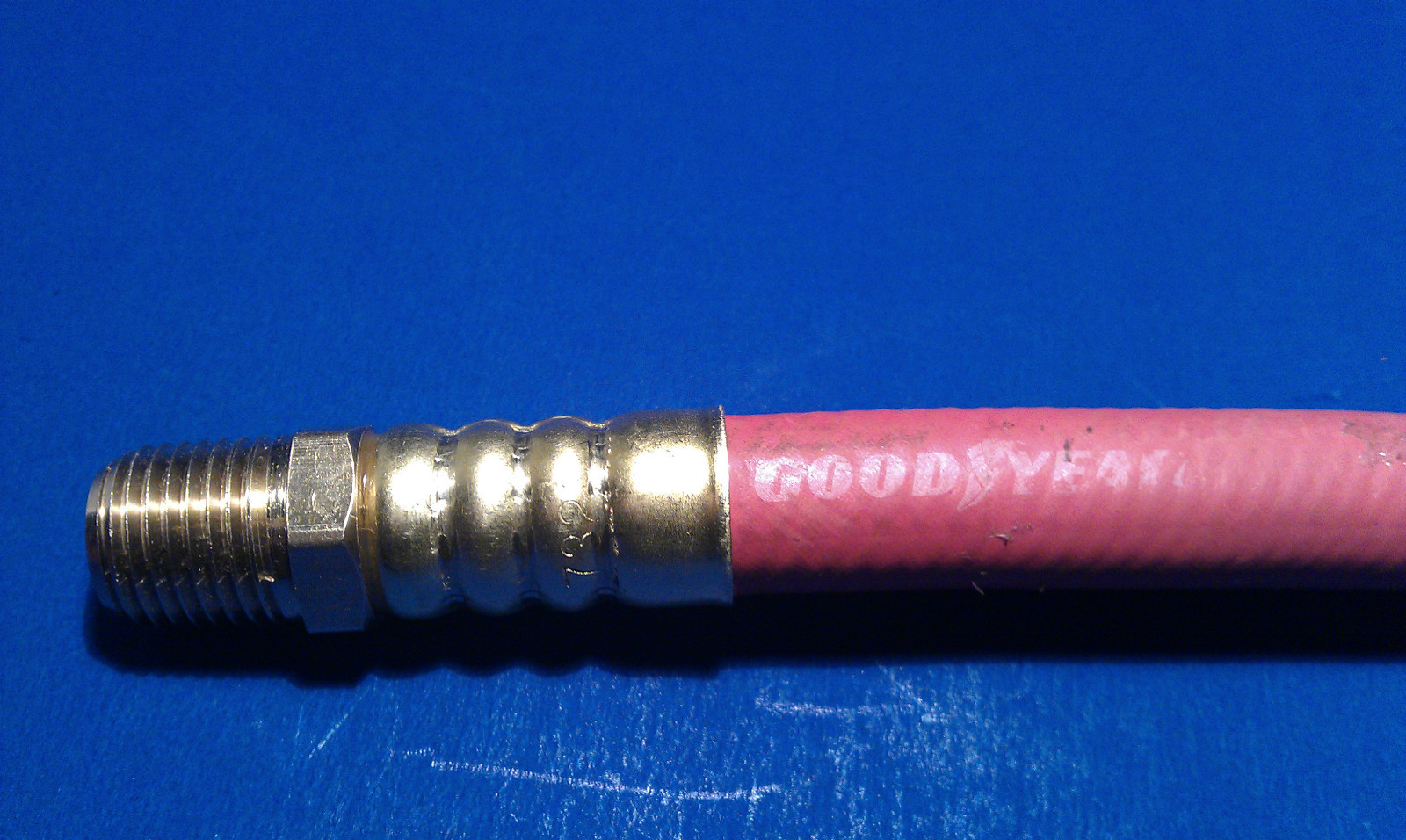 USA Made Continental Rubber 1/4 Inch 1 Foot Pigtail Air Hose Whip Oil Resistant