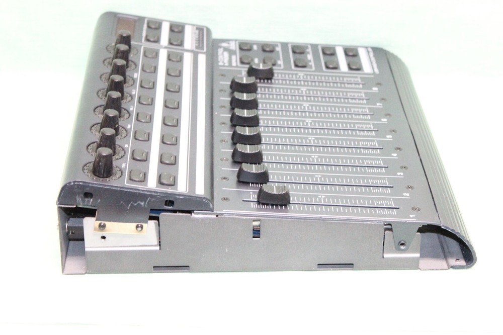 Behringer B-Control BCF2000 USB MIDI DAW Fader Controller NOT TESTED