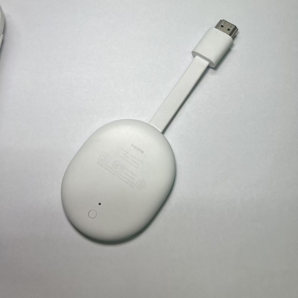 Google Chromecast with Google TV 4K - Snow.