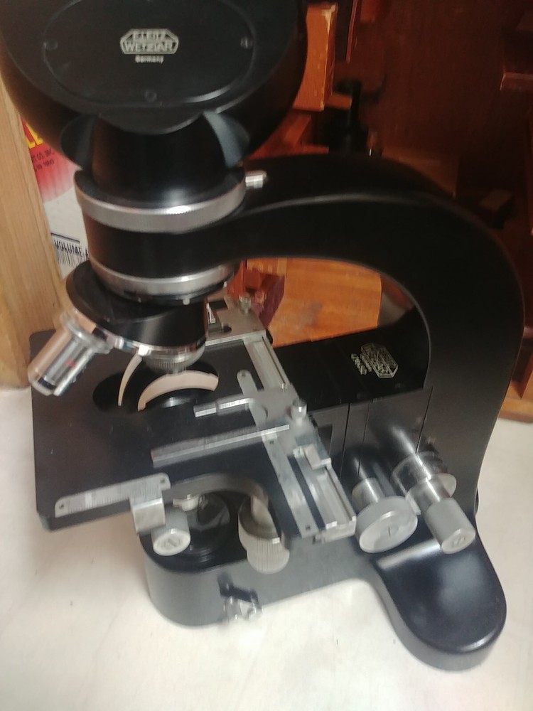 Vintage LEITZ WETZLAR Microscope Bincular GERMANY