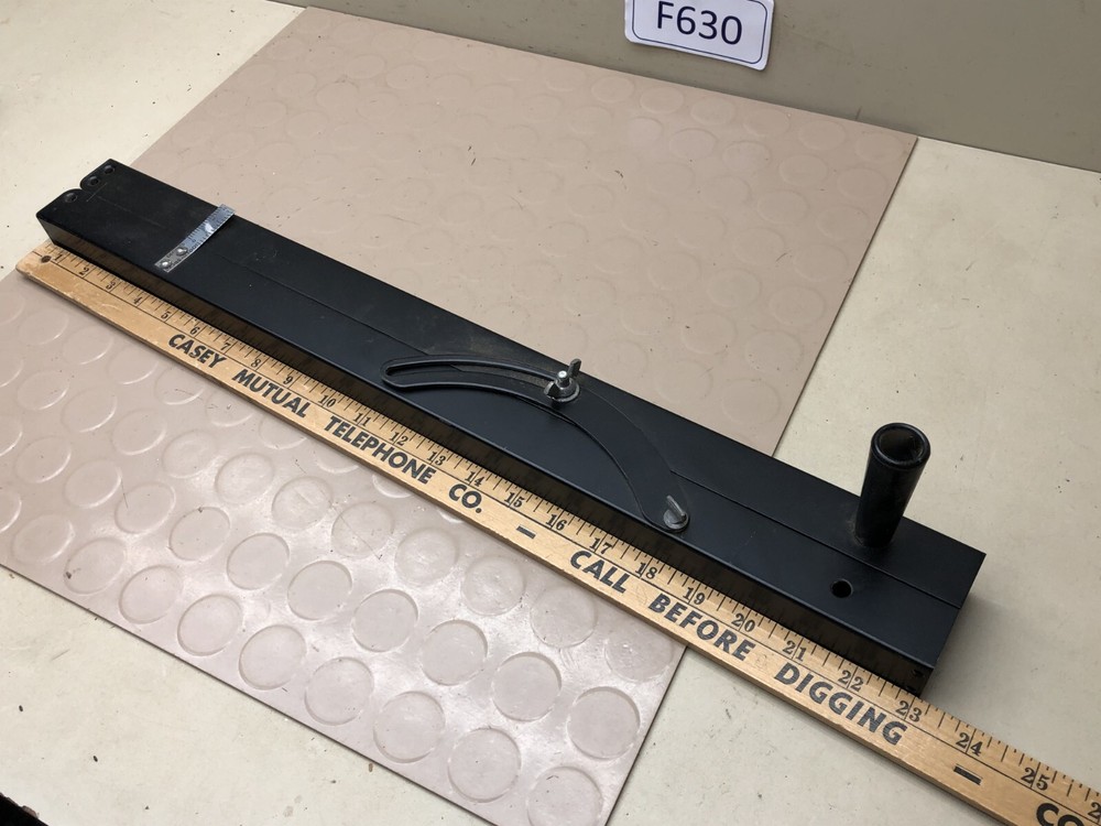 Table Saw Angle Cutting Jig for Creating Tapered Cuts
