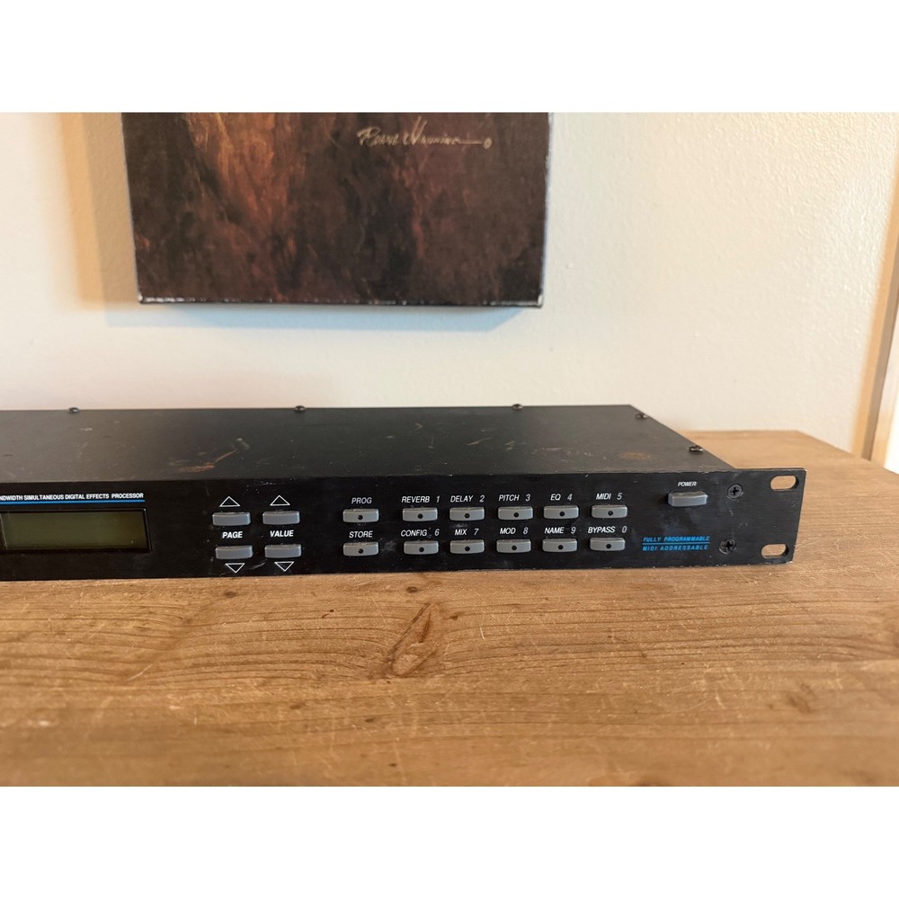 Alesis Quadraverb 20K Bandwidth Simultaneous Digital Effects Processor Rack