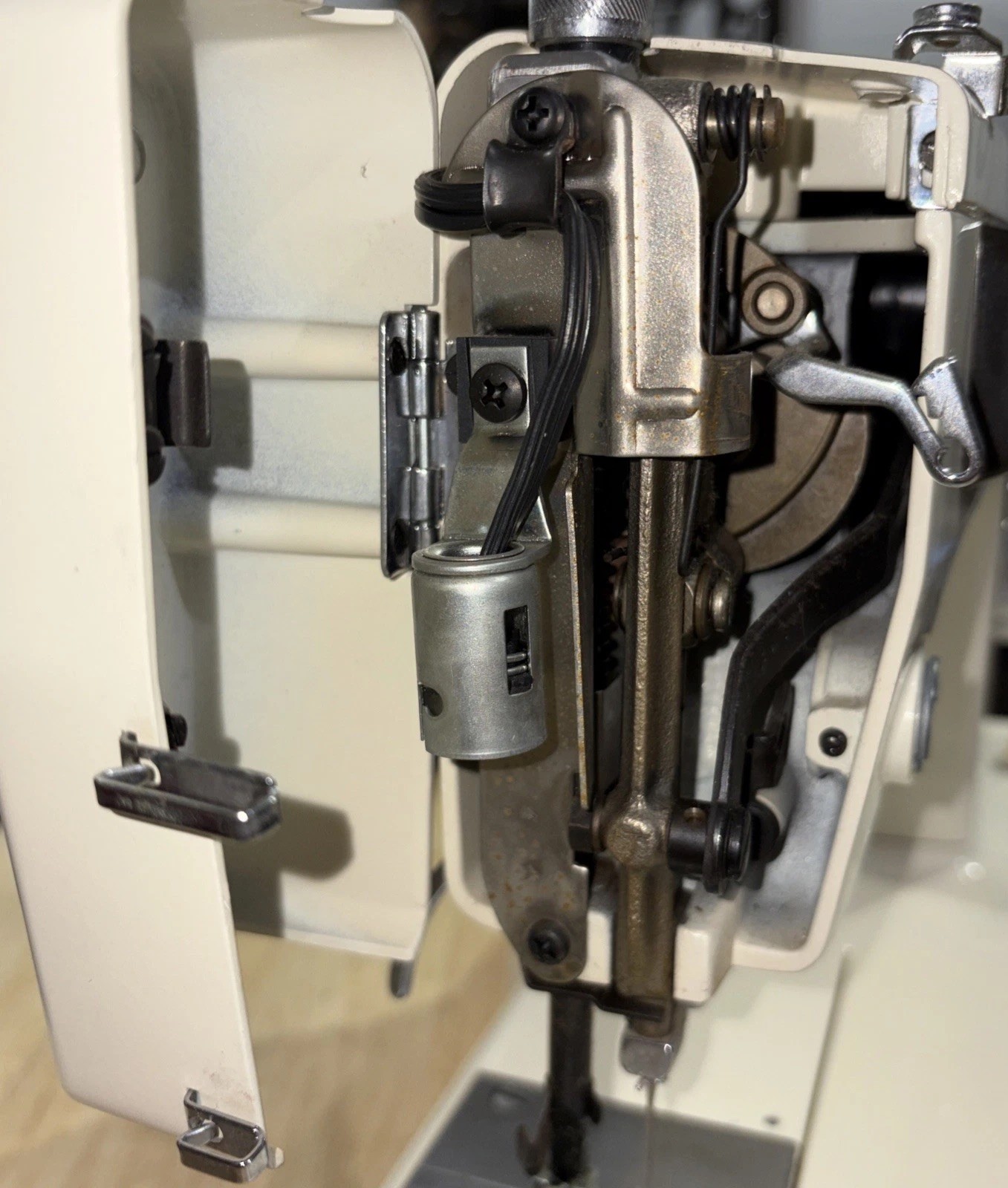 Kenmore Ultra Stitch 12 Sewing Machine Model 158 1561281 Working