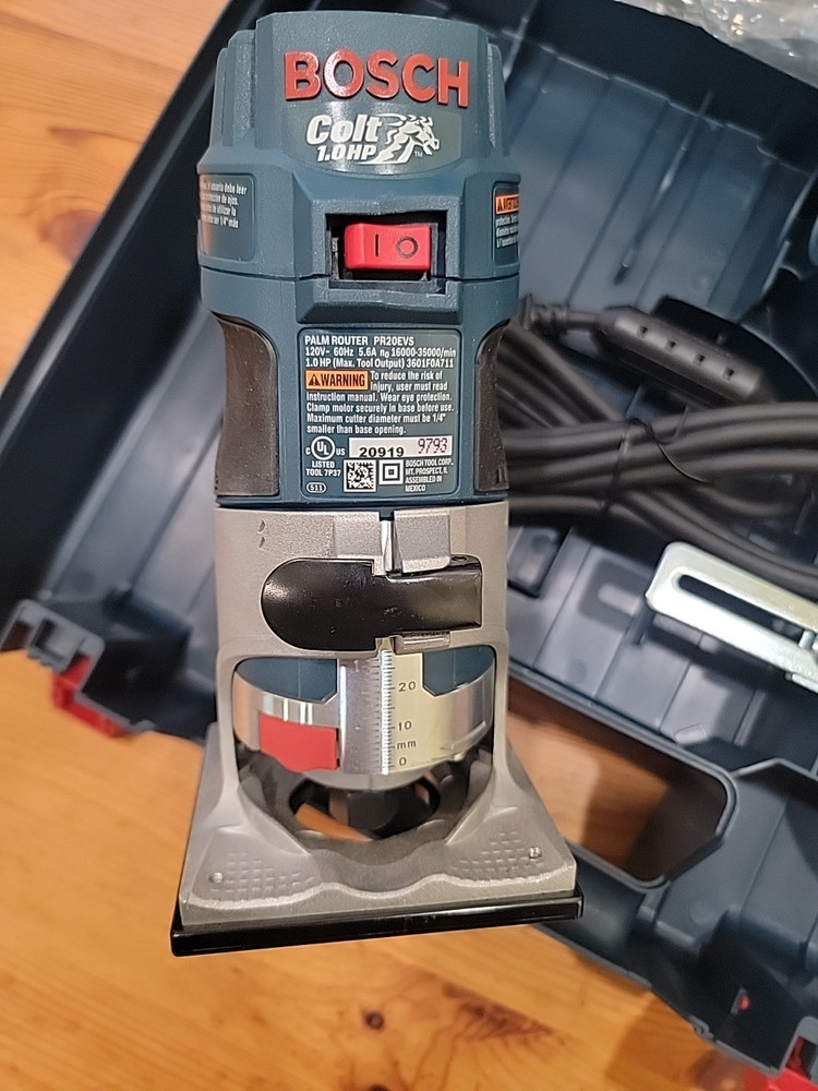 Bosch PR20EVS 1 HP Variable Speed Palm Router with Case
