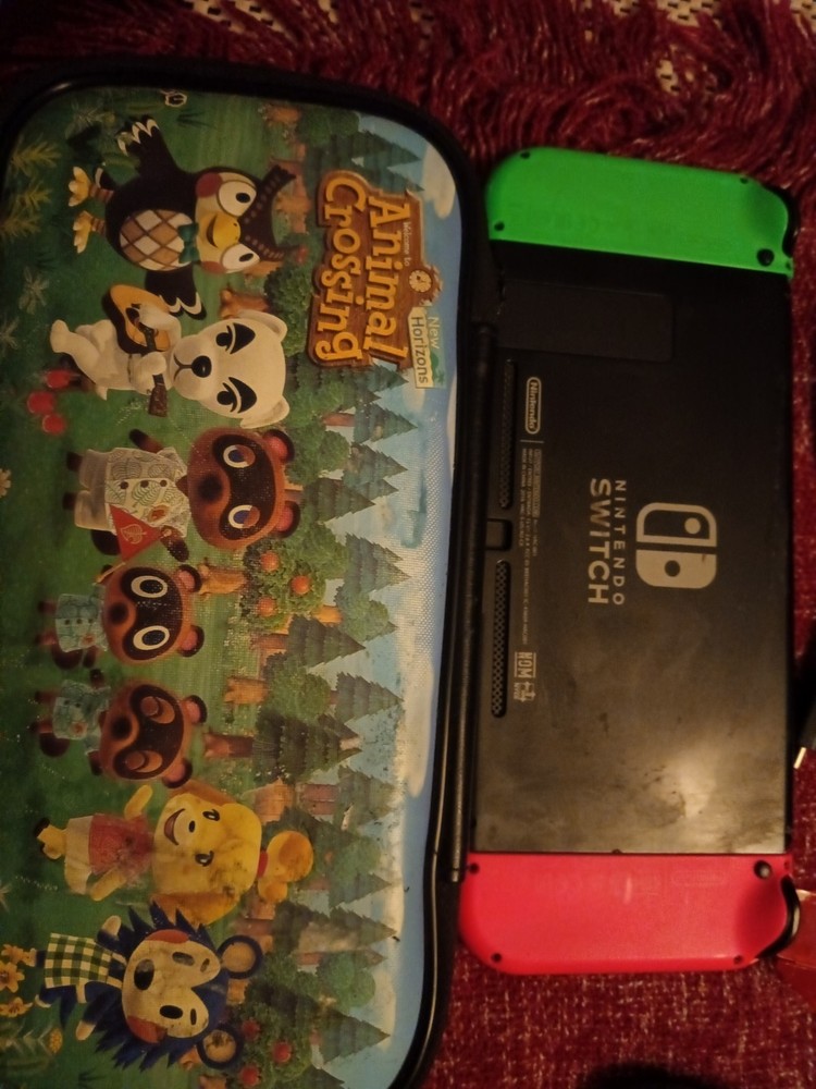 Nintendo Switch Bundle – 2 Joy-Con Sets + Zelda Controller + Accessories