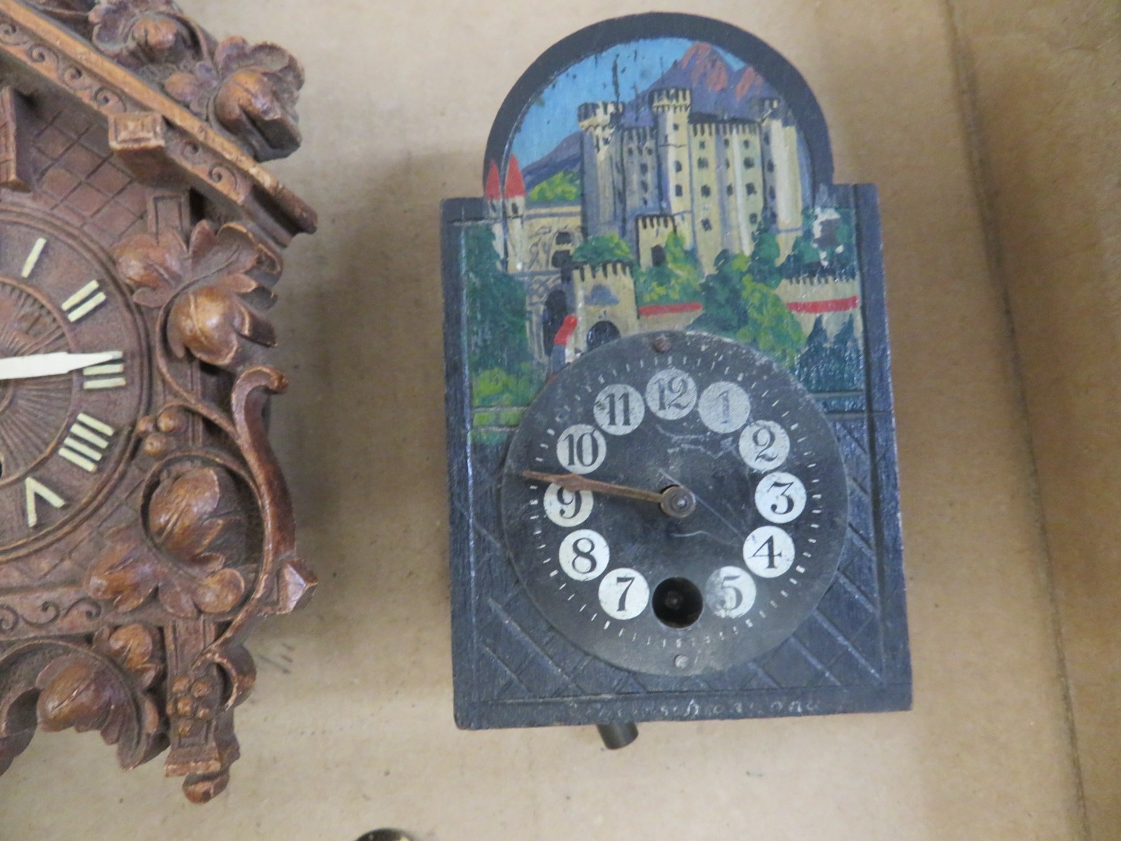 Lot of 4 Lux and Keebler Clocks for Parts