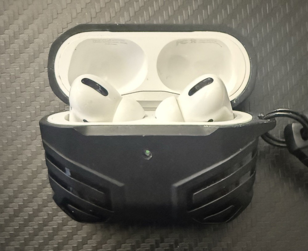 Apple AIRPOD PRO - All Pieces+Protective Case - Excellent Condition