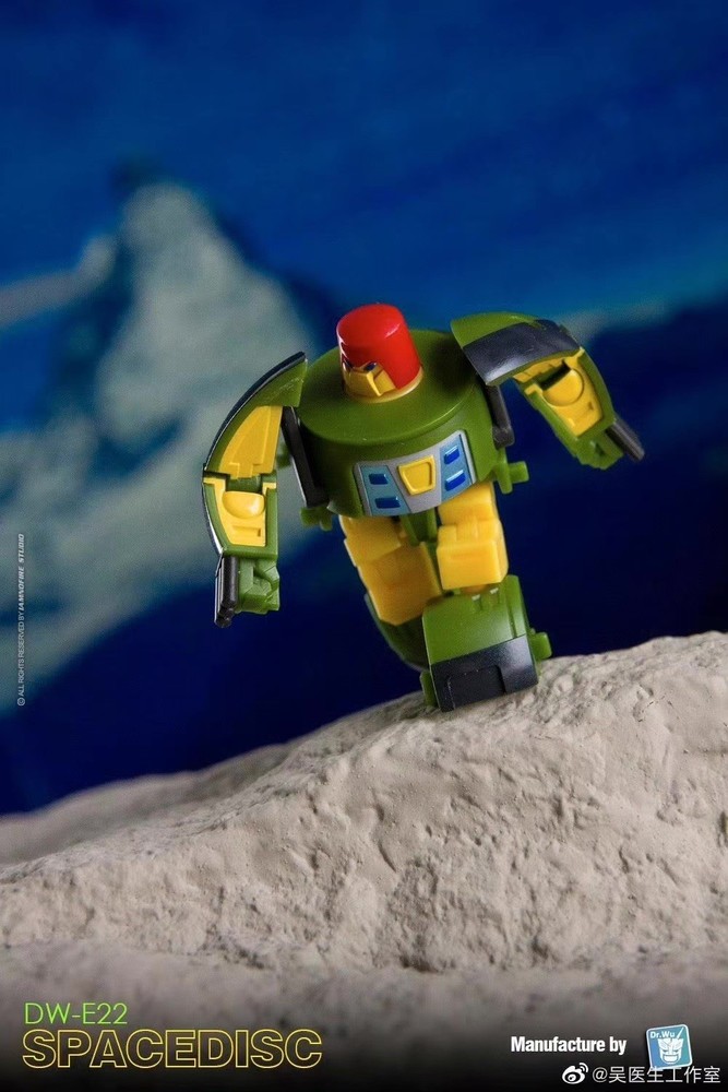 DR.WU DW-E03 BIG SURGE Beachcomber DW-E22 SPACEDISC Cosmos MINI SIZE 5CM Robots