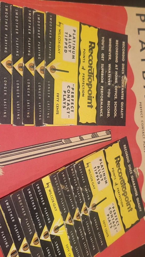 Semi Permanent Platinum Tip phonograph 16 Needle Display Charlotte Recordiopoint