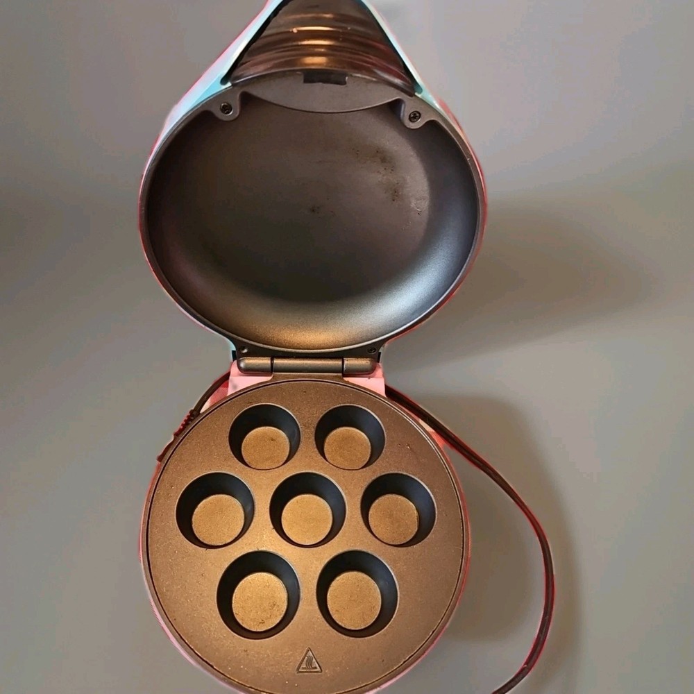 Nostalgia Electrics Mini Cupcake Maker