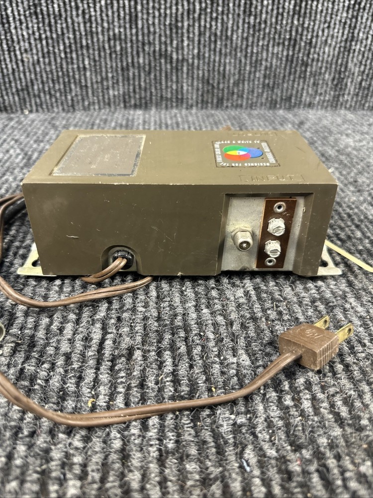 Channel Master 7036 VHF Solid State Distribution Amplifier