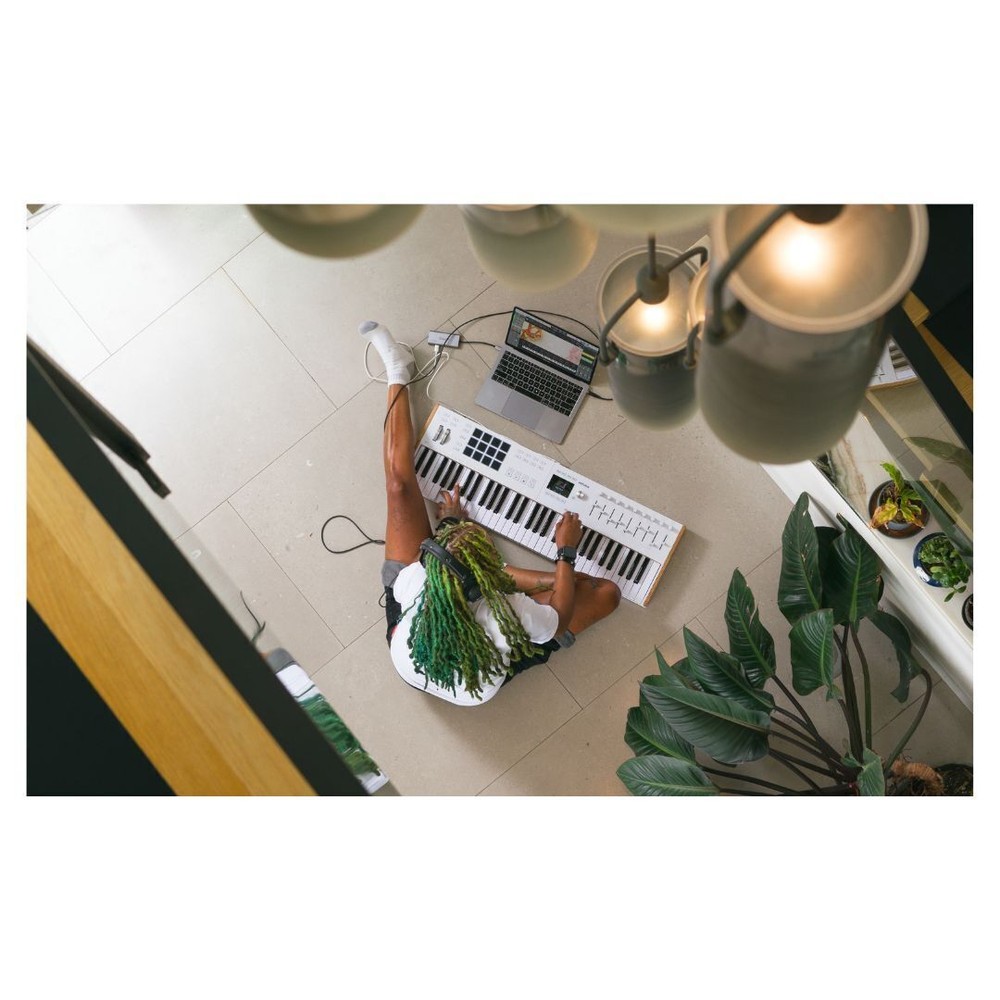 Arturia KeyLab Mk3 61 Keyboard MIDI Controller with DAW Integration White