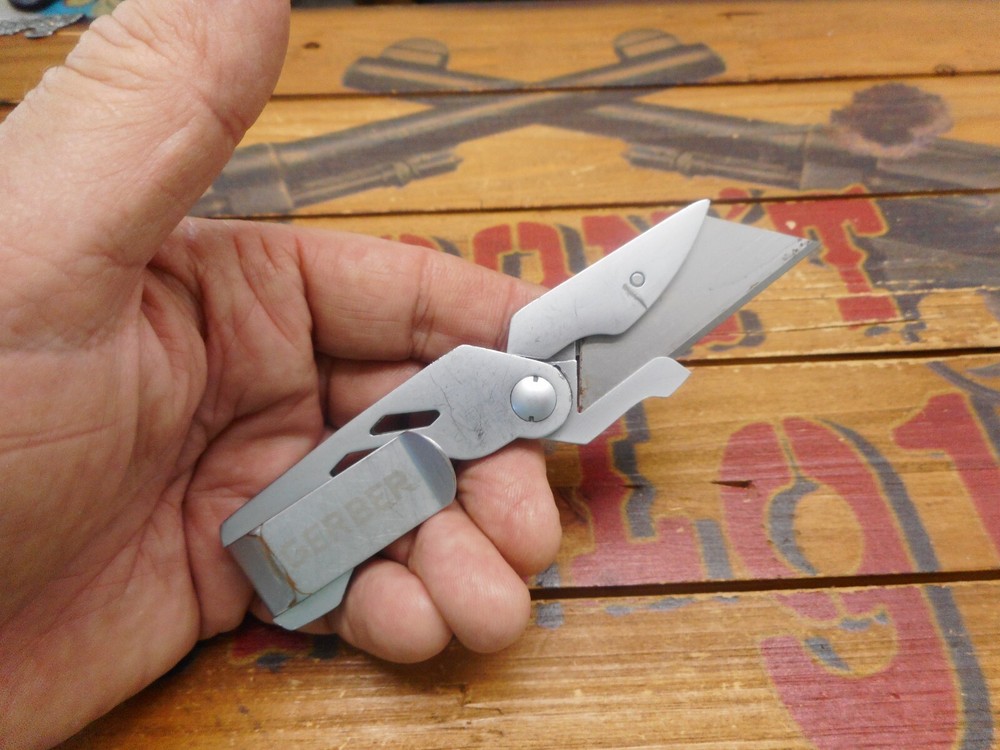 Gerber EAB Lite Knife Liner Lock Plain Edge Replaceable Blade