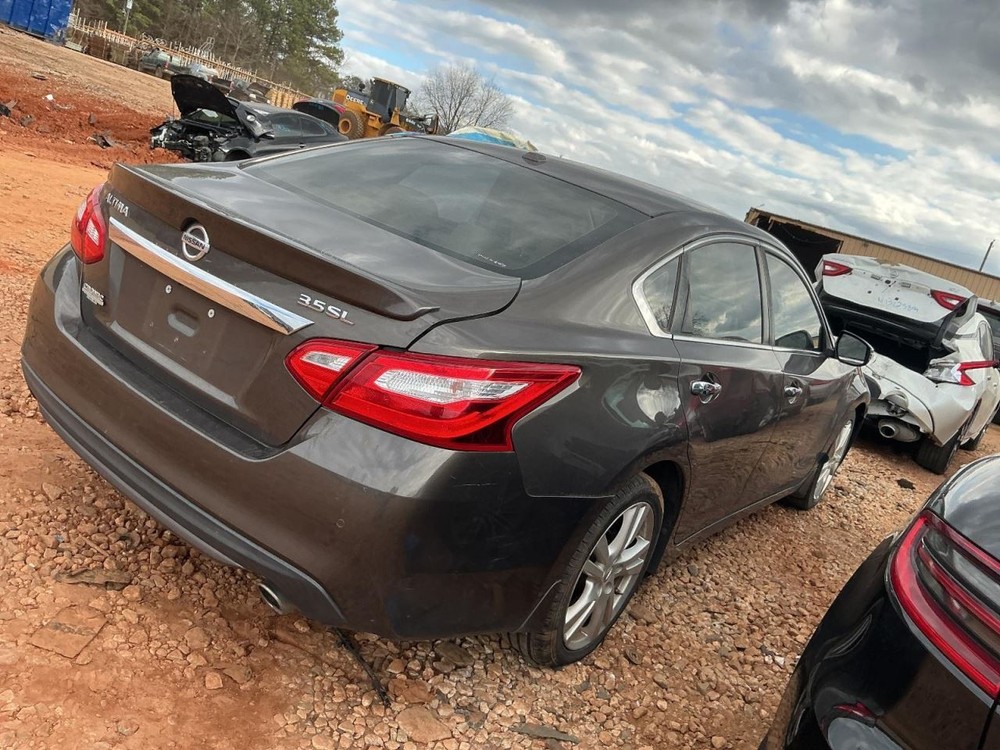 ALTIMA 2017 Glove Box 4910237