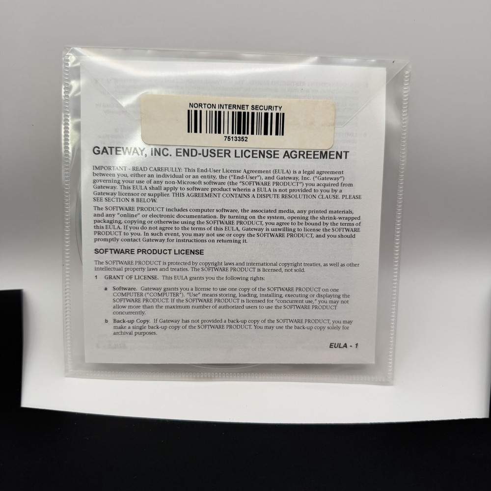 Norton Internet Security 2003 CD-ROM 2002 Symantec Gateway Software 7513352 NEW