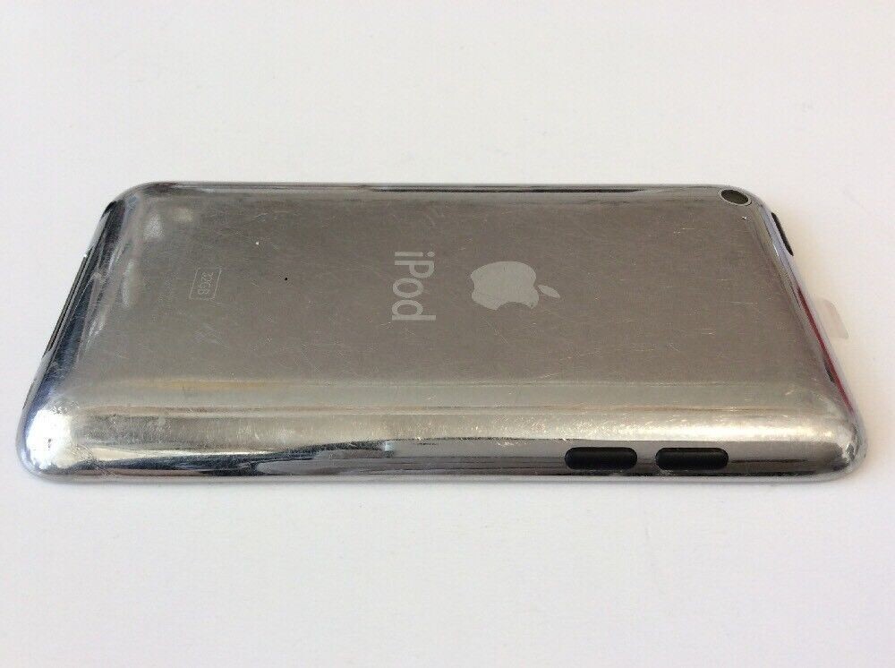 Apple iPod touch 4th Generation White (32 GB) - Good Condition