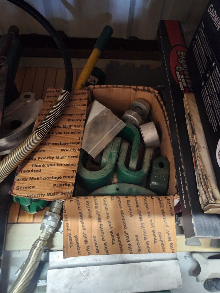 ELECTRICIAN'S GREENLEE CONDUIT BENDER