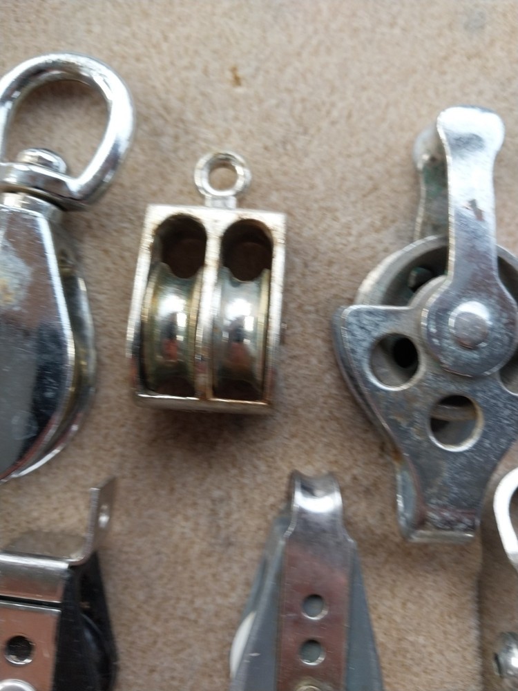 6 small marine pulleys