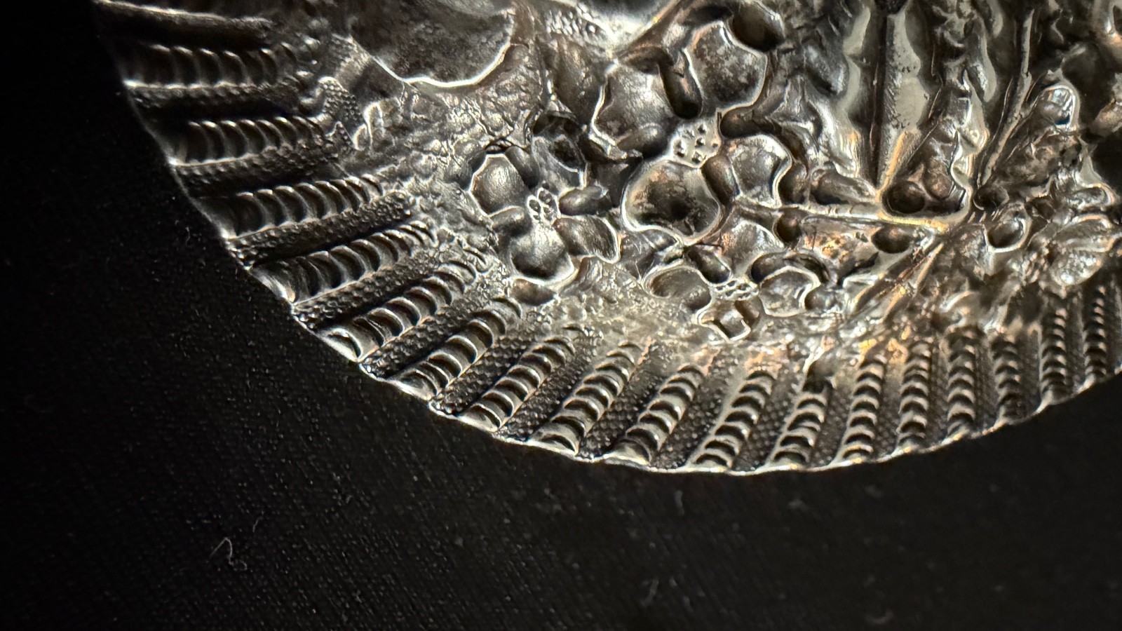 Antique Sterling Silver Repousse Lid Probably S Kirk & Son