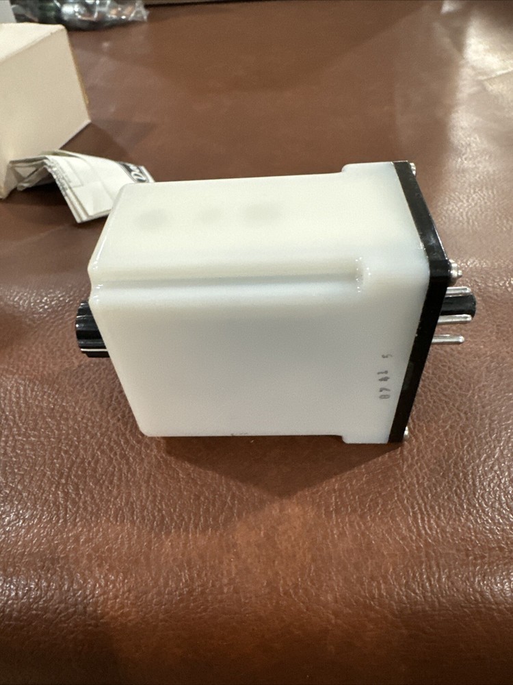 Dayton 6X603E Solid State Time Delay Relay, Range: 0.1-10sec, Input: 120VAC