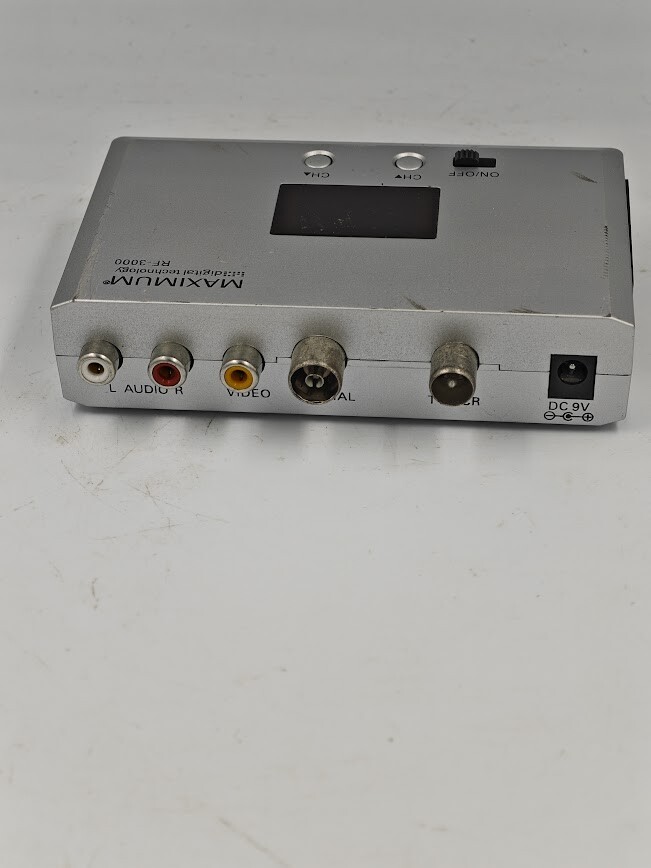 MAXIMUM RF-3000 Digital Converter - Used