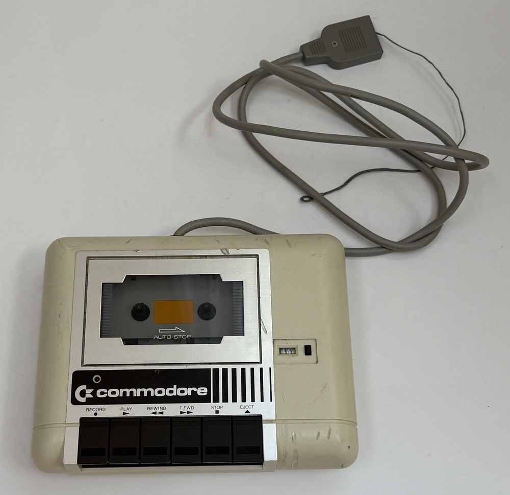 VINTAGE Commodore 64 Datassette 1530 Model C2N Cassette Unit Computer Accessory