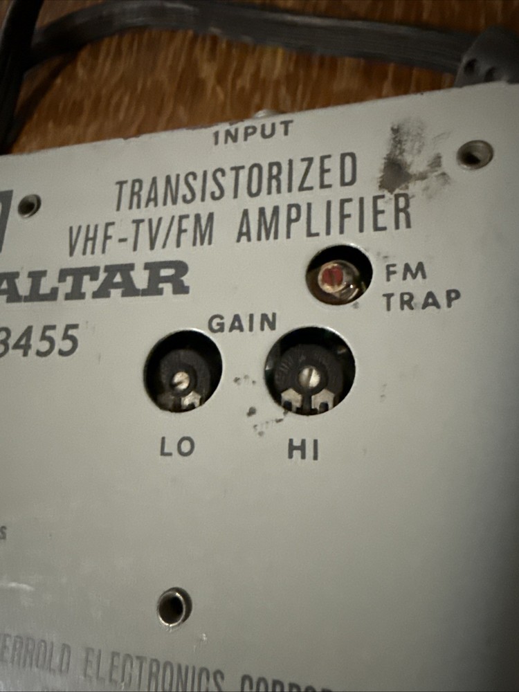 Jerrold Gibraltar Model 3455 Transistorized VHF FM Amplifier