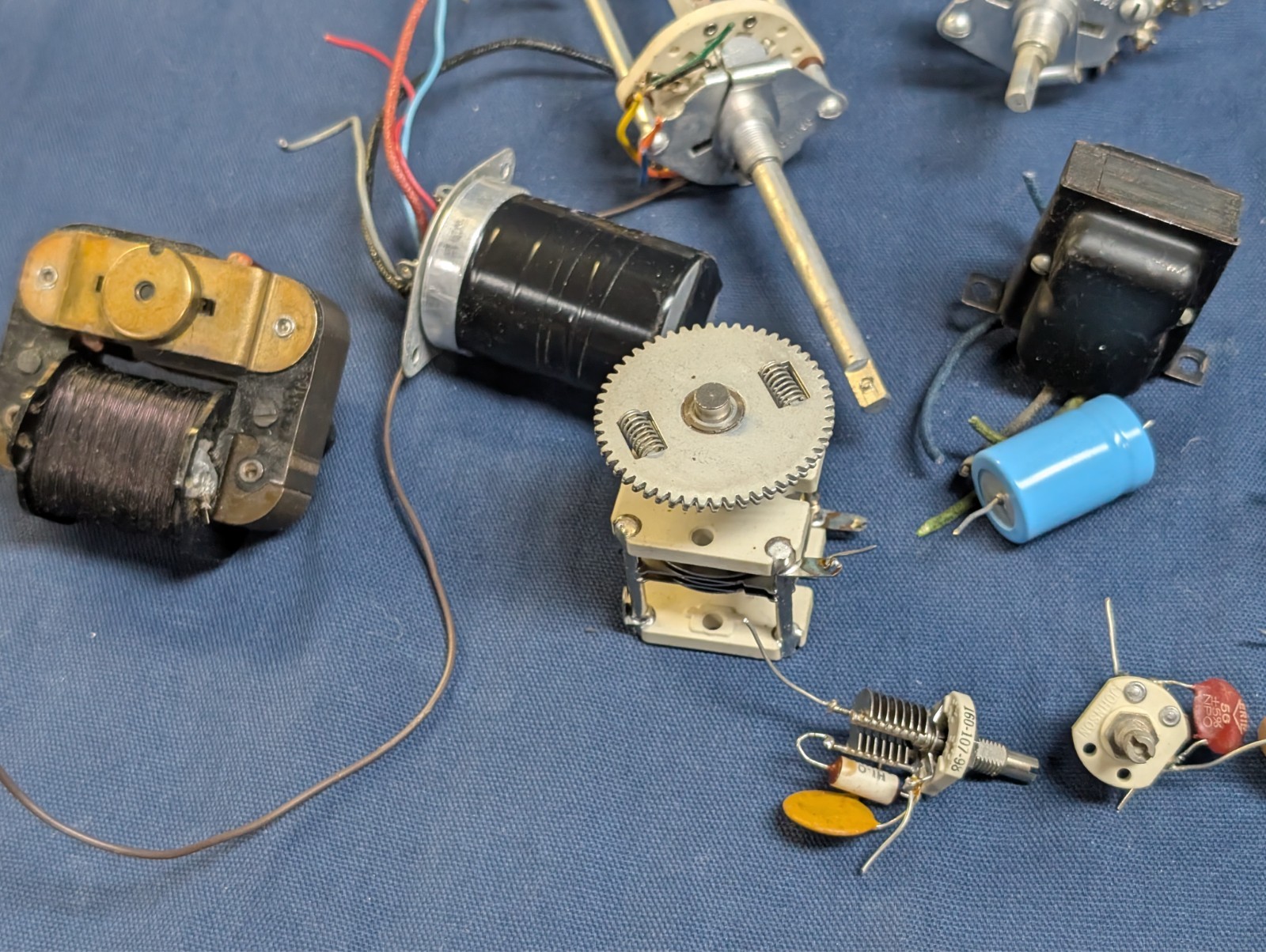 Heathkit Apache TX-1 Ham Radio Transmitter Various parts, Capacitors, tuners etc