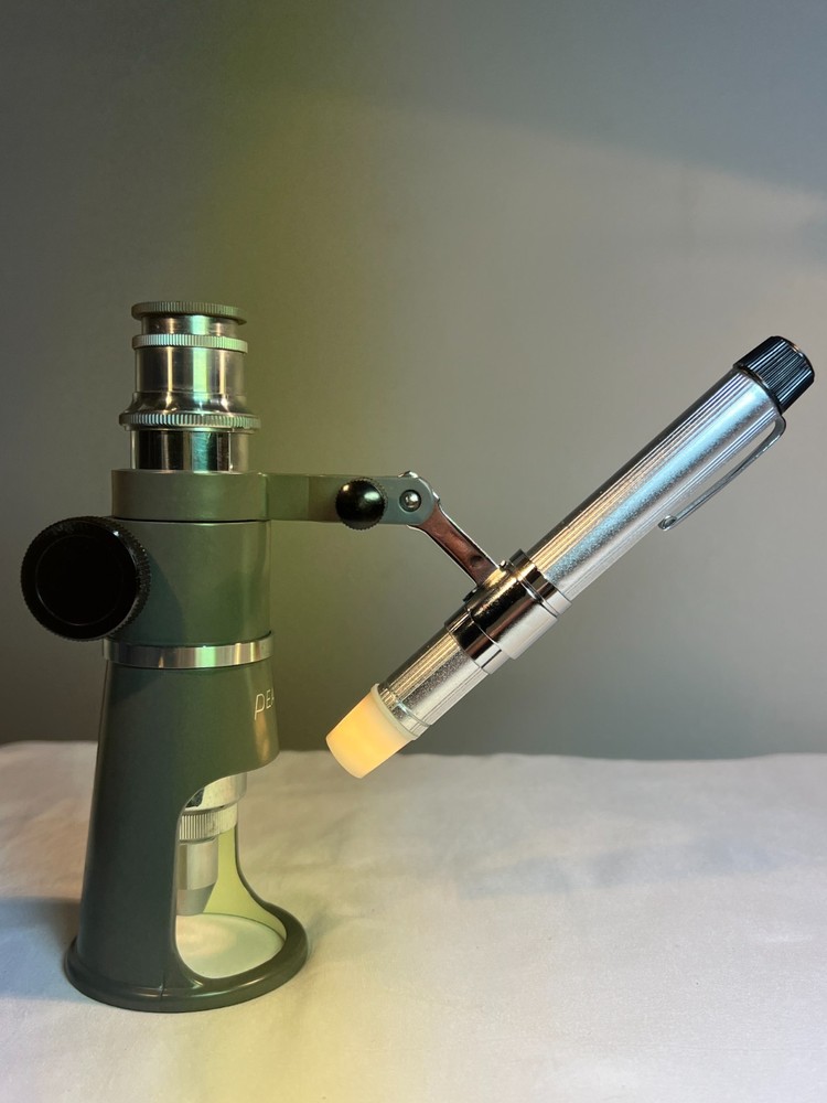 Peak 60x Alignment / Inspection Microscope Japan w/ Penlight – Excellent Optics