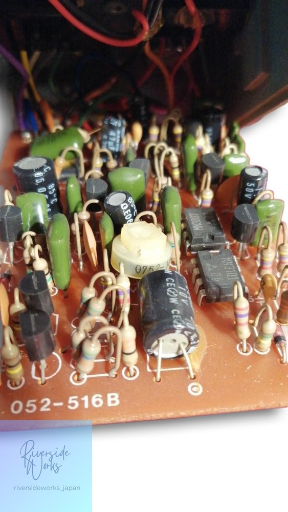 BOSS CE-2 Chorus Guitar Effects Pedal