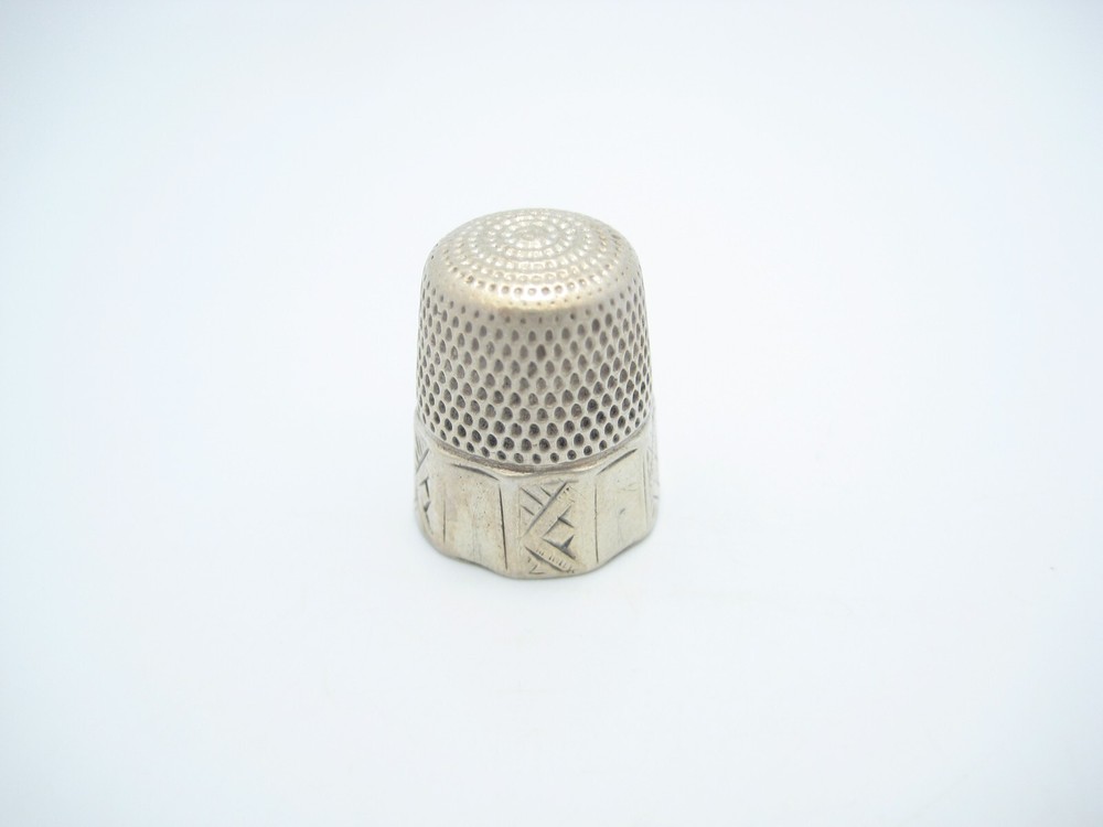 Antique Sterling Silver Sewing Thimble Cross Pattern Size 9