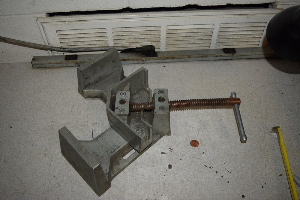 HFL 30.3356 Welding Vise