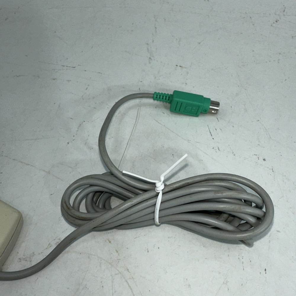 Universal 3 Button/Scroll Wheel PS/2 Compatible P/N: K19353