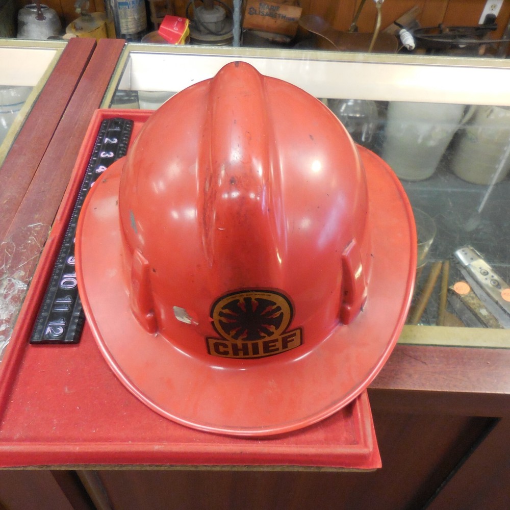 VINTAGE PLASTIC MSA RED FIRE CHIEFS HELMET