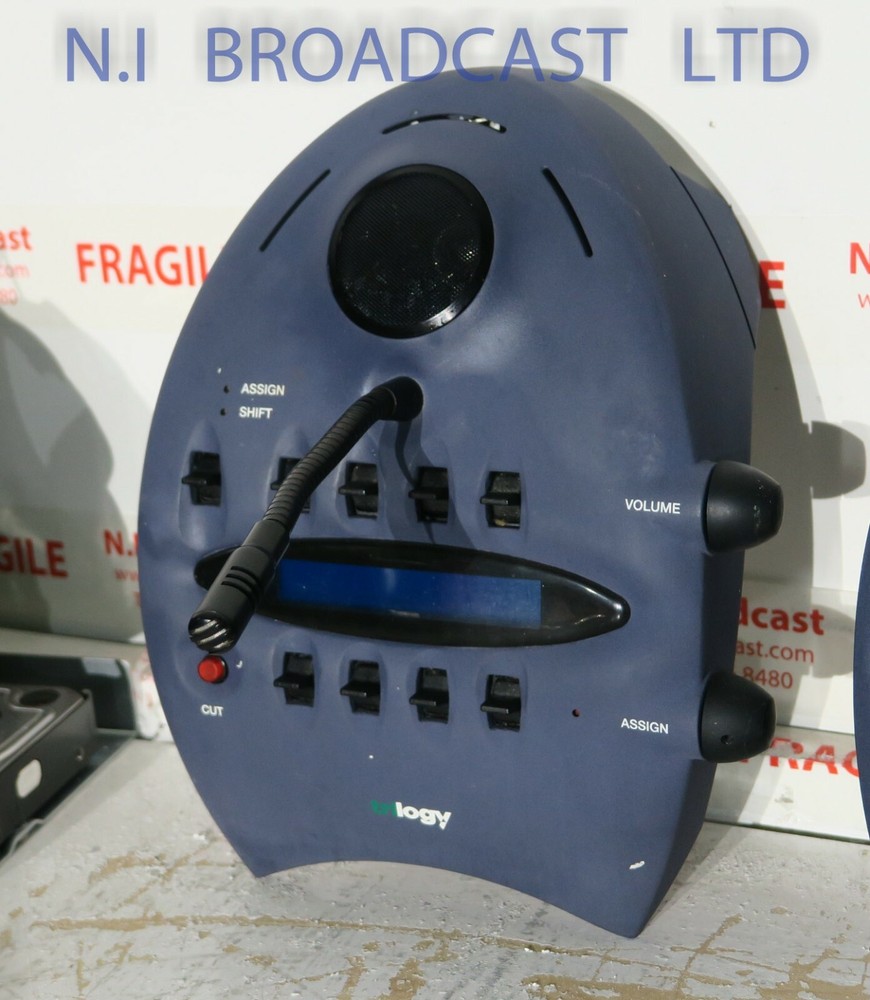 1x  Trilogy Mercury intercom talkback panel  fully working Model 700-41-00 